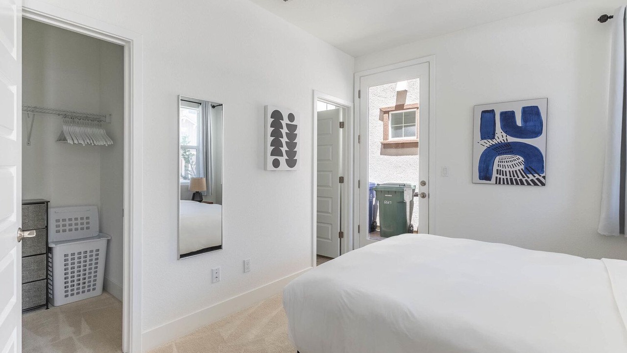 Photo of Bedroom in Newark