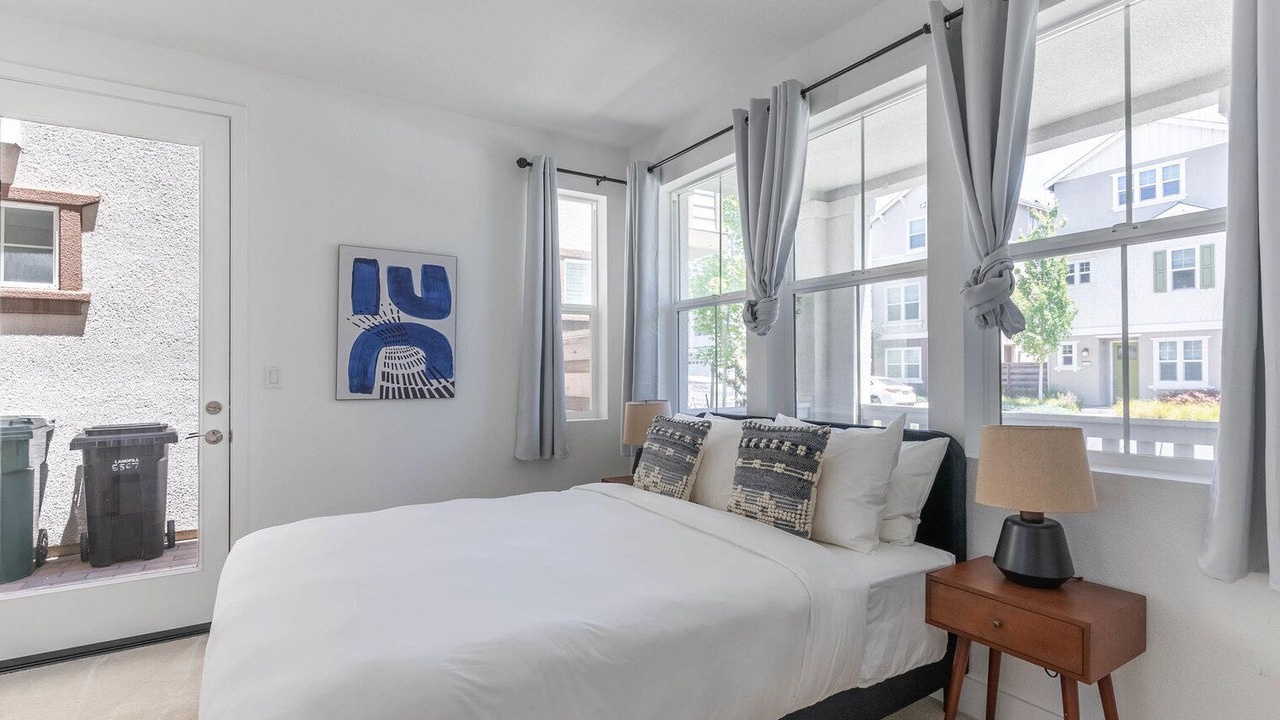 Photo of Bedroom in Newark