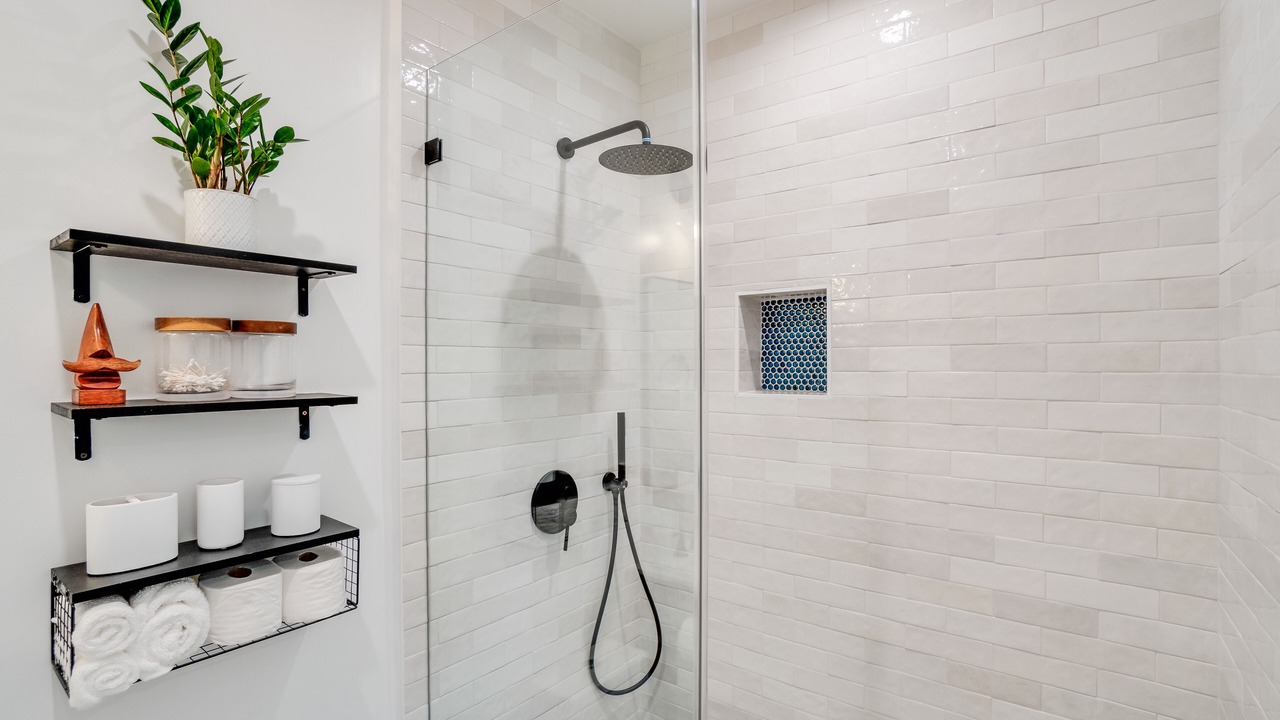 Photo of Bathroom in Lake Balboa