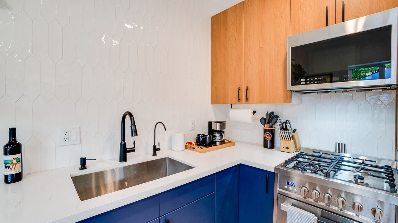 Photo of Kitchen in Lake Balboa