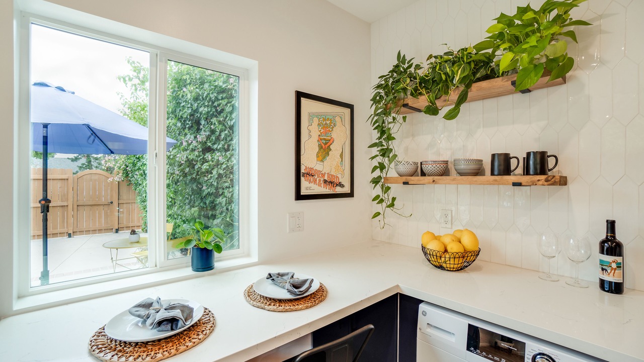 Photo of Kitchen in Lake Balboa