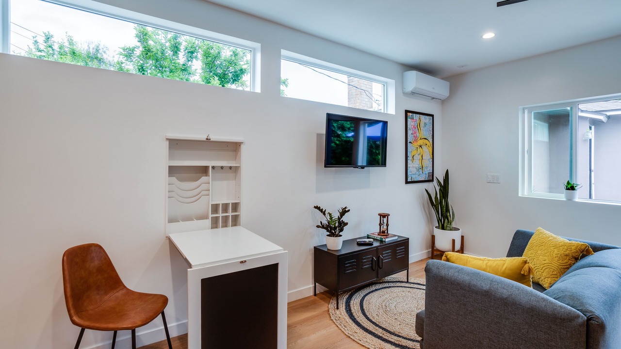 Photo of Livingroom in Lake Balboa