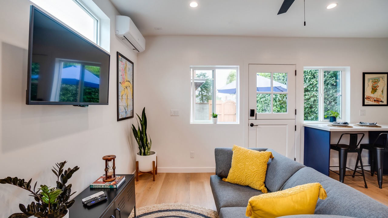 Photo of Livingroom in Lake Balboa