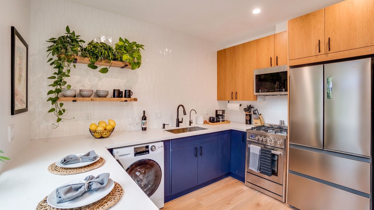 Photo of Kitchen in Lake Balboa