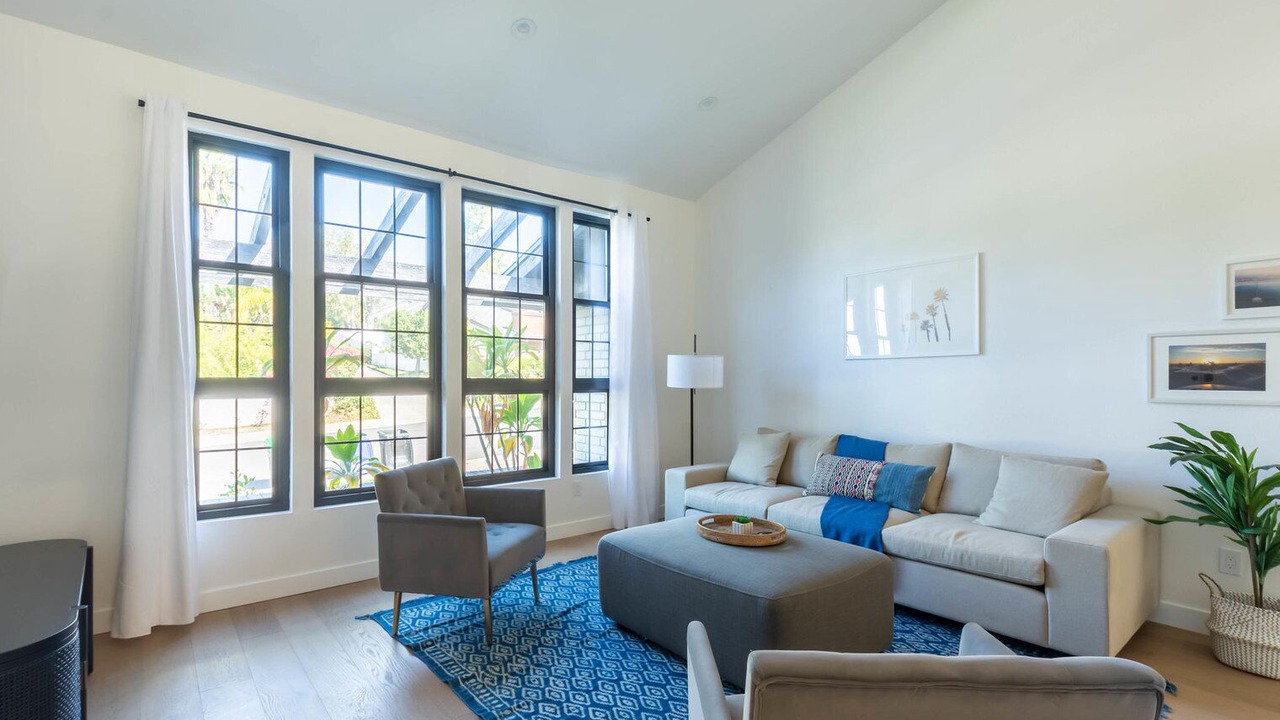 Photo of Livingroom in Laguna Hills