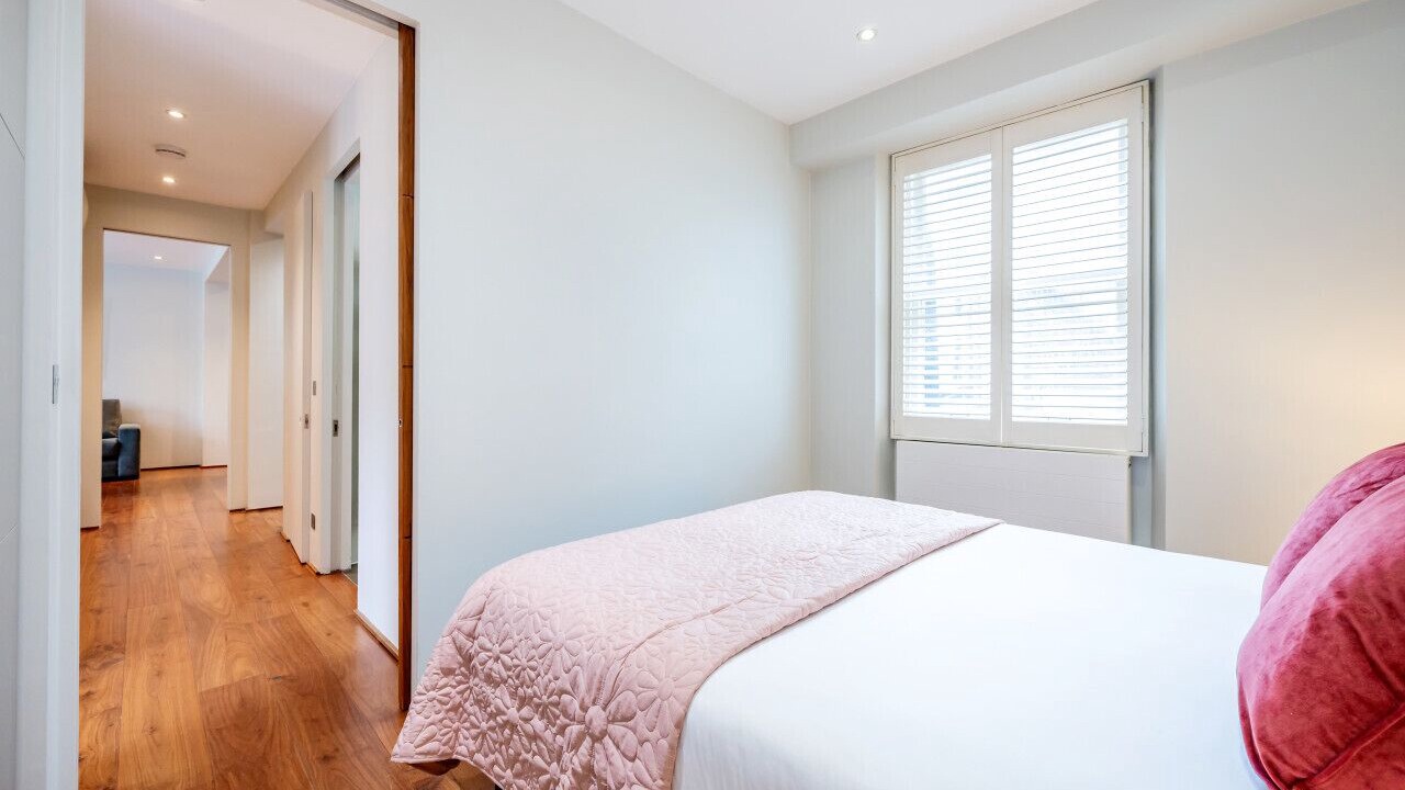 Photo of Bedroom in Queen's Gate
