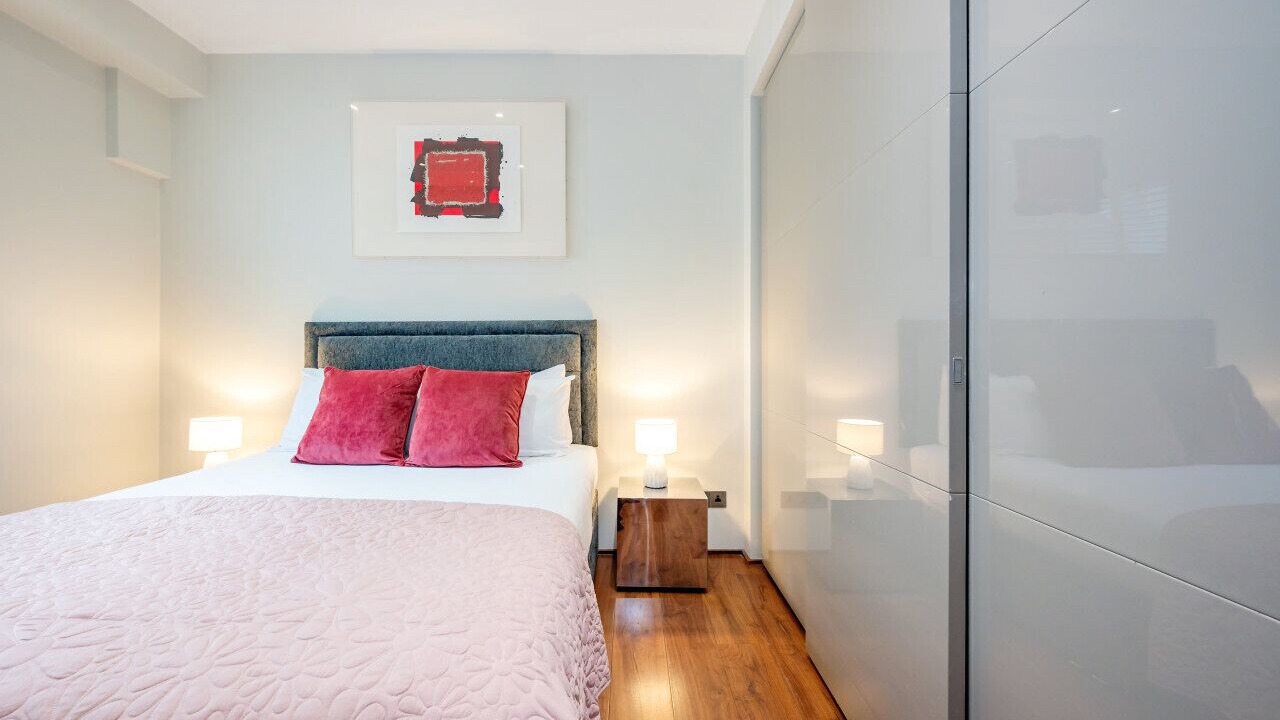 Photo of Bedroom in Queen's Gate