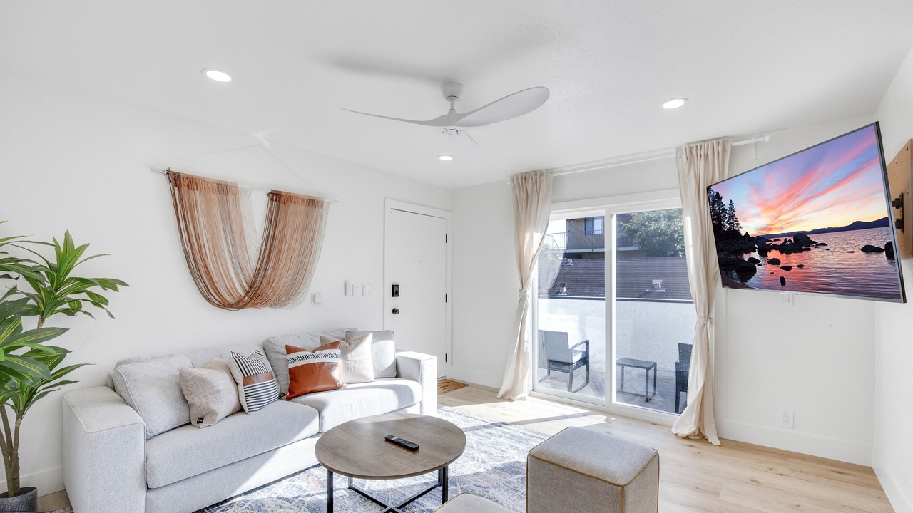 Photo of Livingroom in Eastside