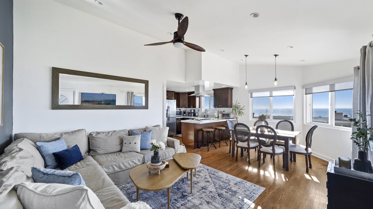 Photo of Livingroom in El Segundo