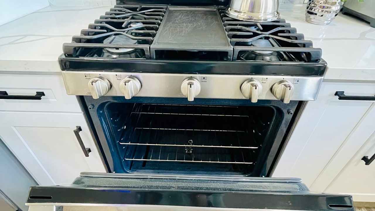 Photo of Kitchen in Mayflower Village