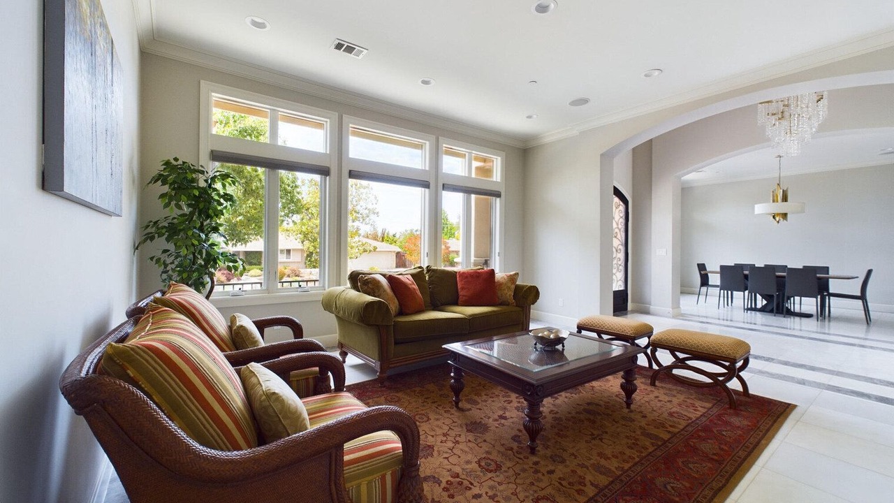 Photo of Livingroom in Saratoga