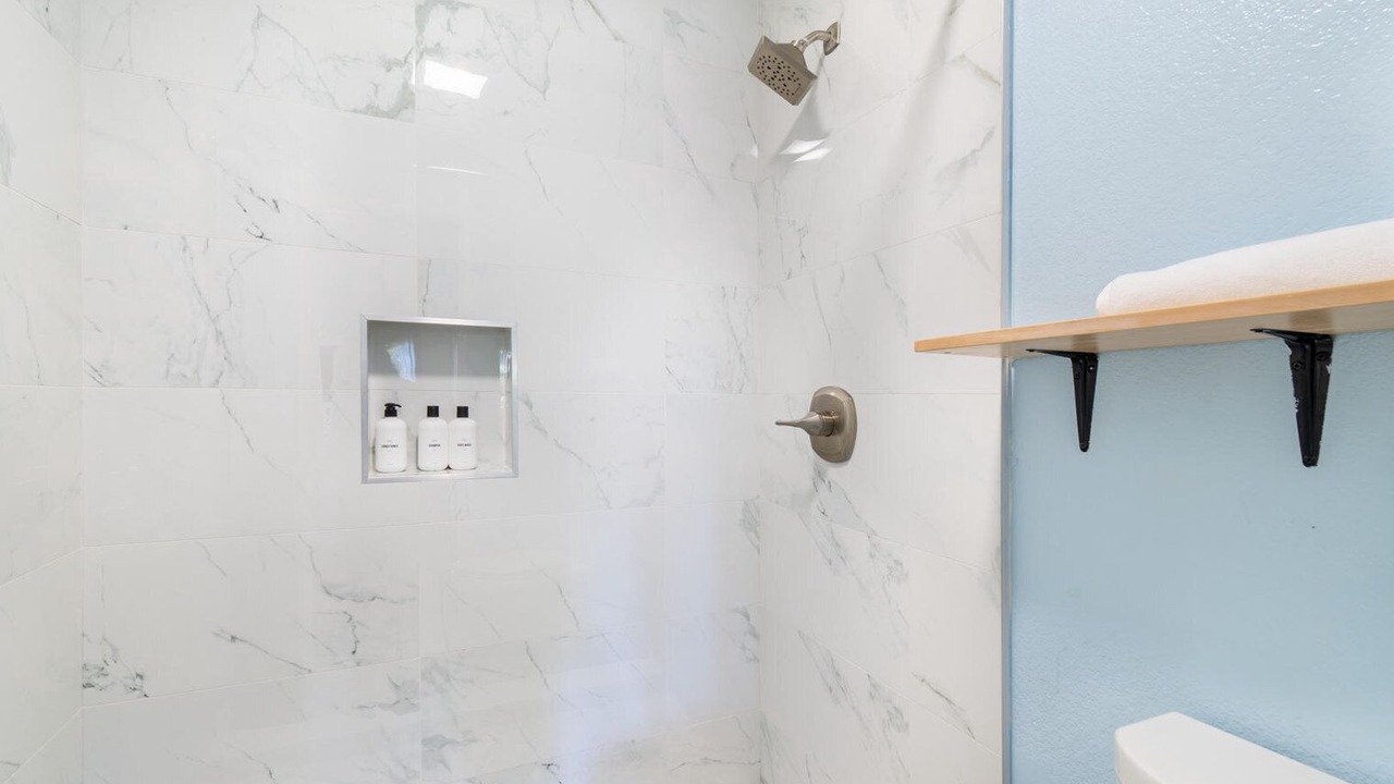 Photo of Bathroom in Oak Park