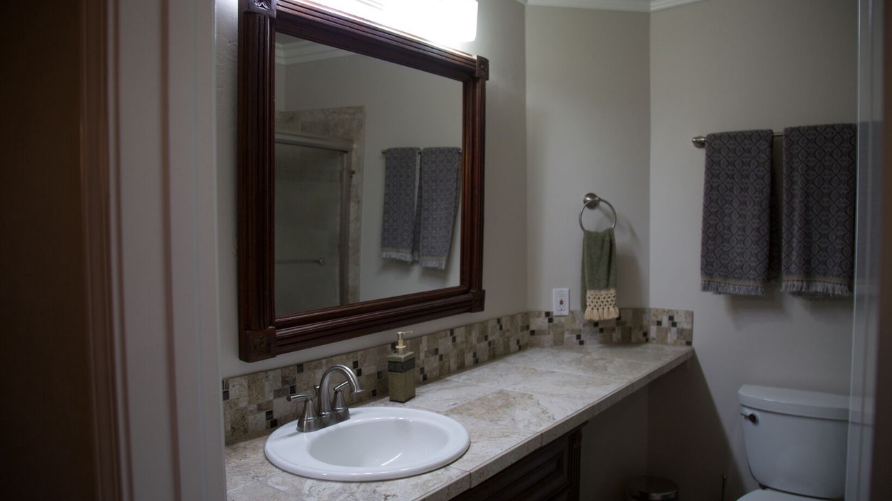 Photo of Bathroom in Vista