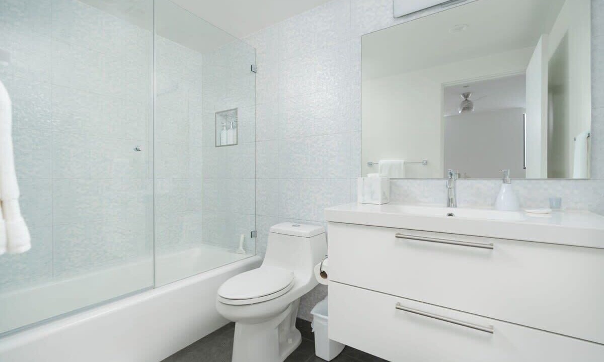 Photo of Bathroom in The Strand