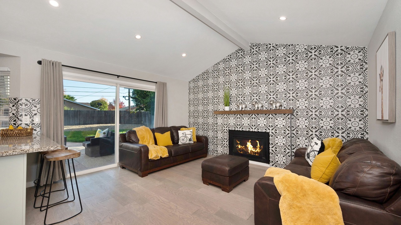 Photo of Livingroom in Sacramento