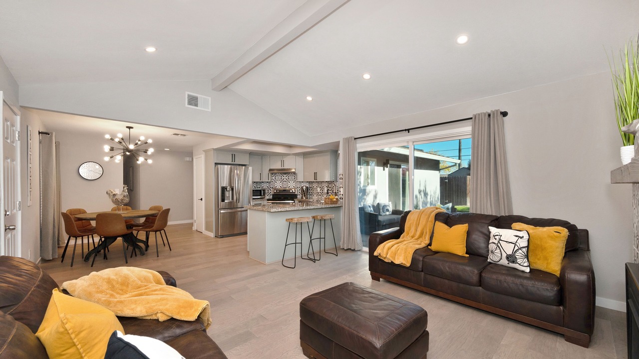 Photo of Livingroom in Sacramento
