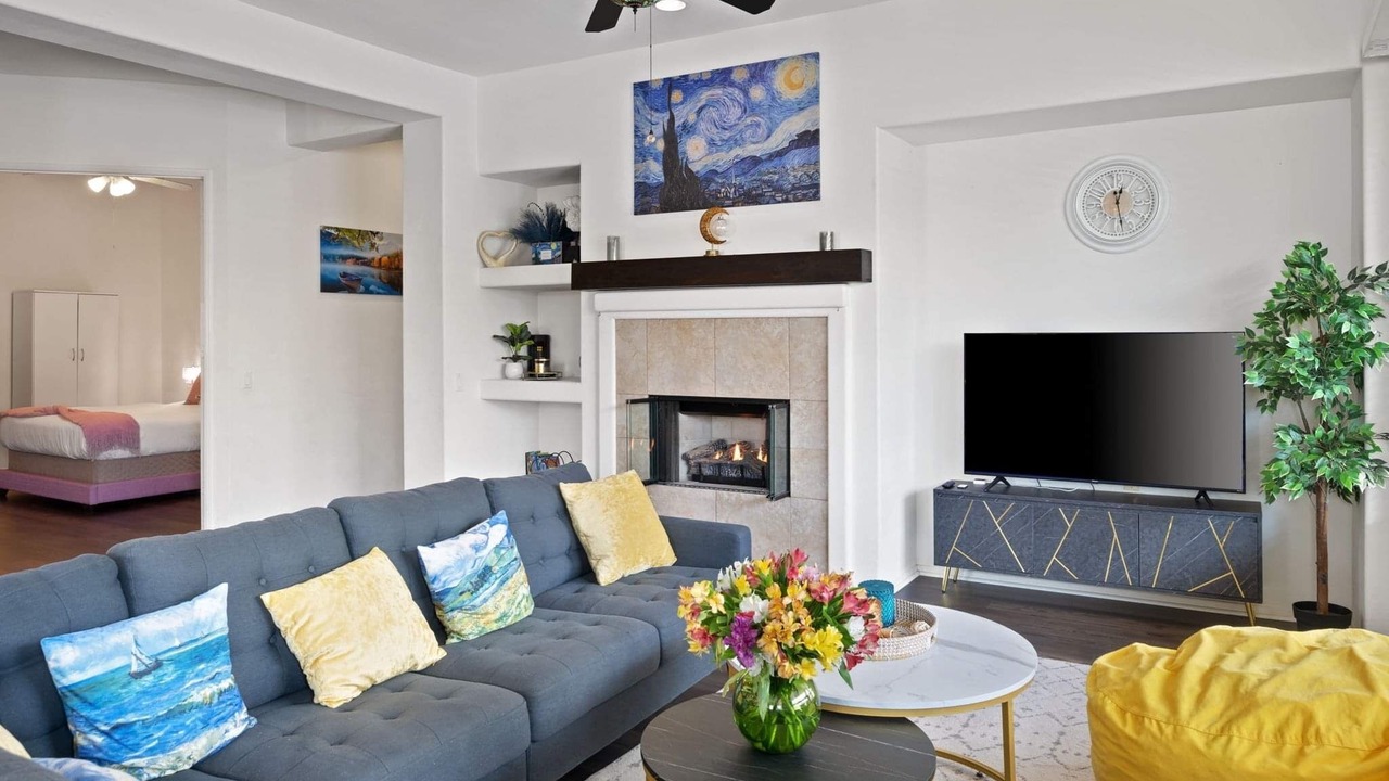 Photo of Livingroom in Desert Hot Springs