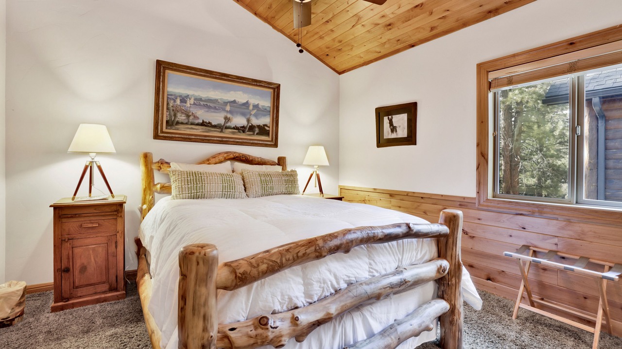 Photo of Bedroom in Eagle Mountain Estates