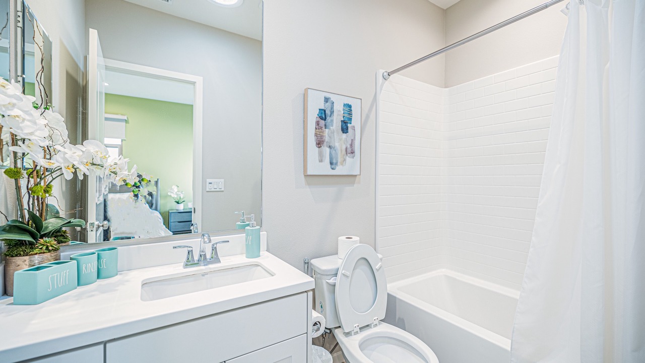 Photo of Bathroom in Portola Springs