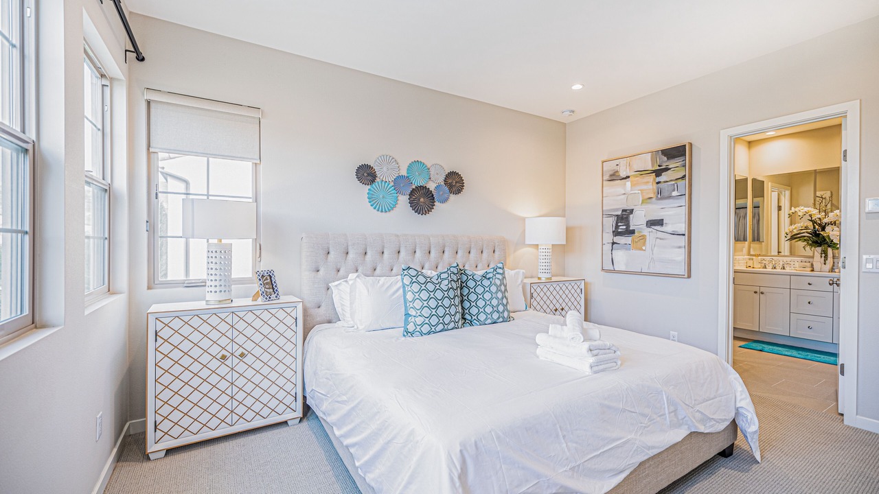 Photo of Bedroom in Portola Springs