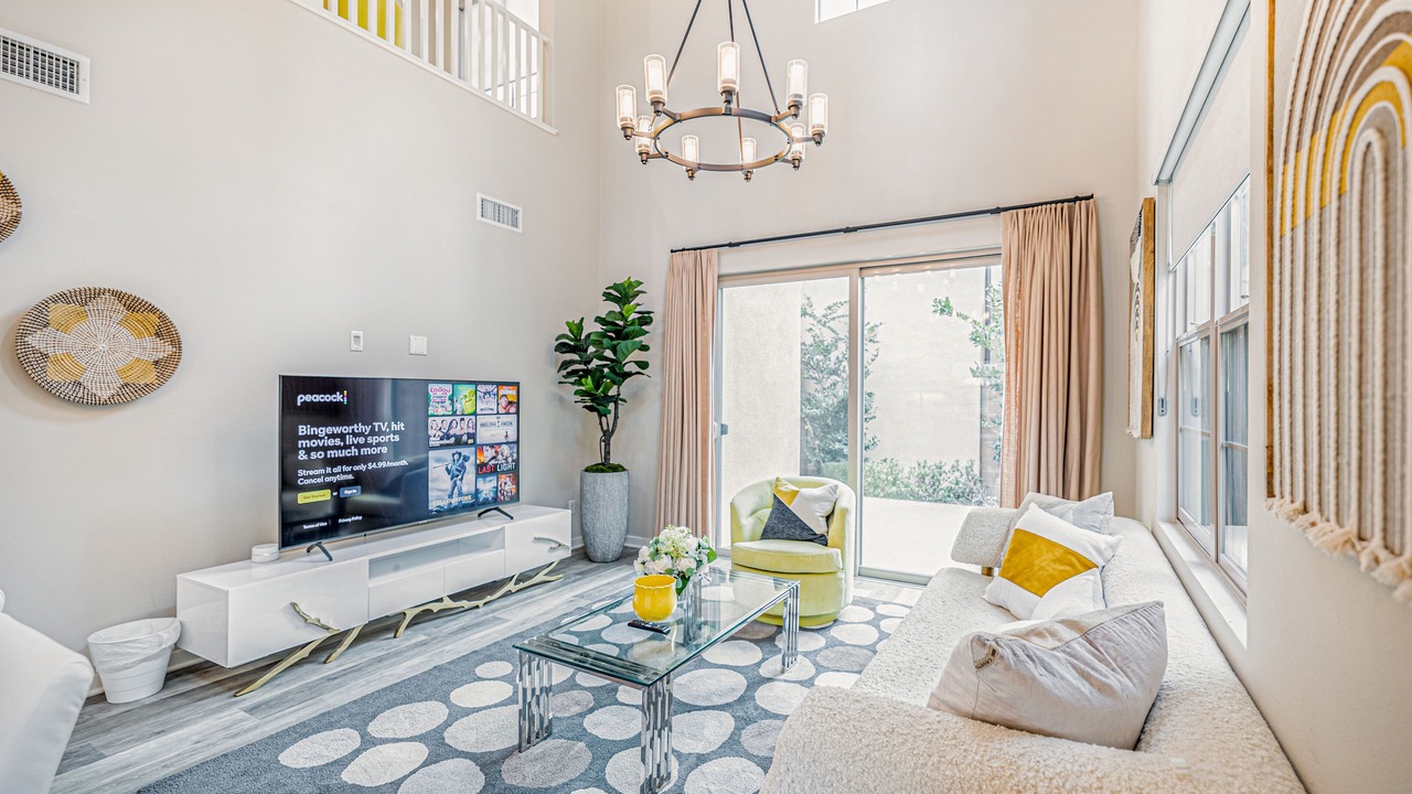 Photo of Livingroom in Portola Springs
