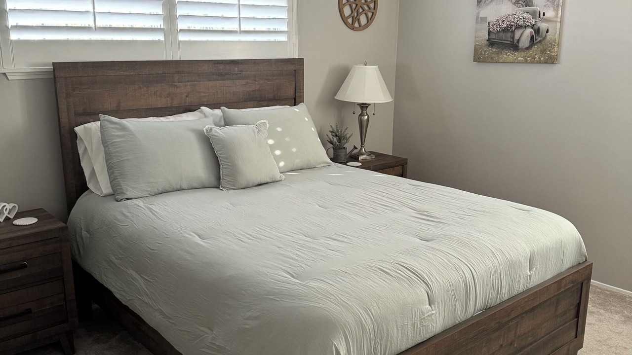Photo of Bedroom in North Long Beach