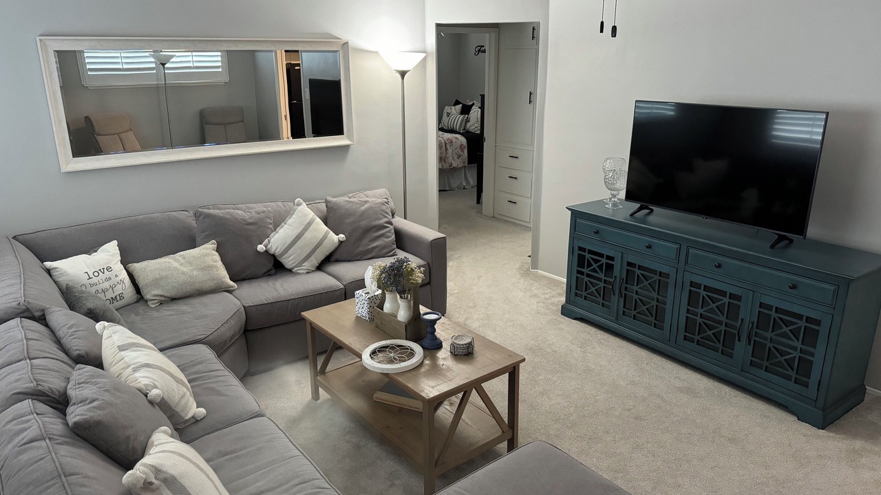 Photo of Livingroom in North Long Beach