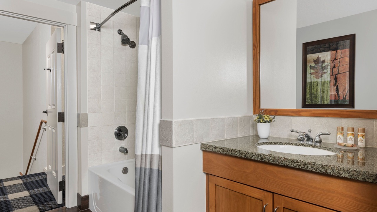 Photo of Bathroom in Lakeside Park