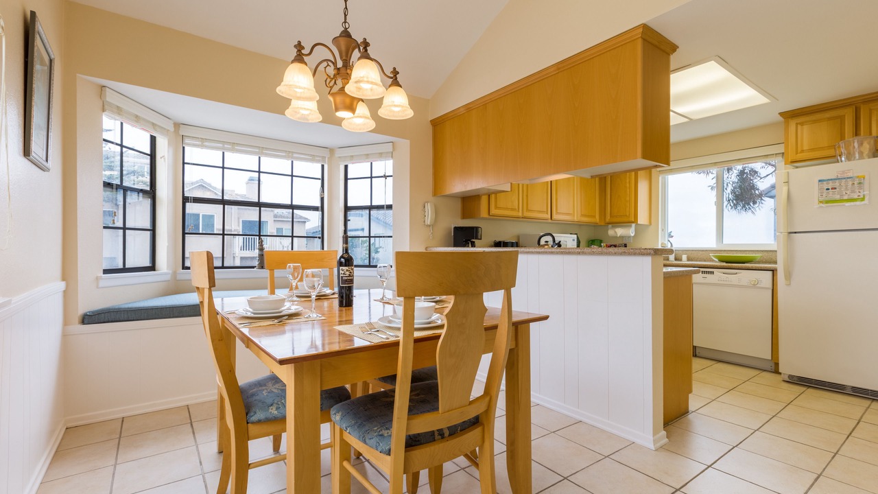 Photo of Kitchen in Oxnard Shores
