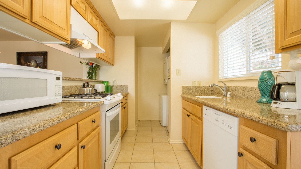 Photo of Kitchen in Oxnard Shores