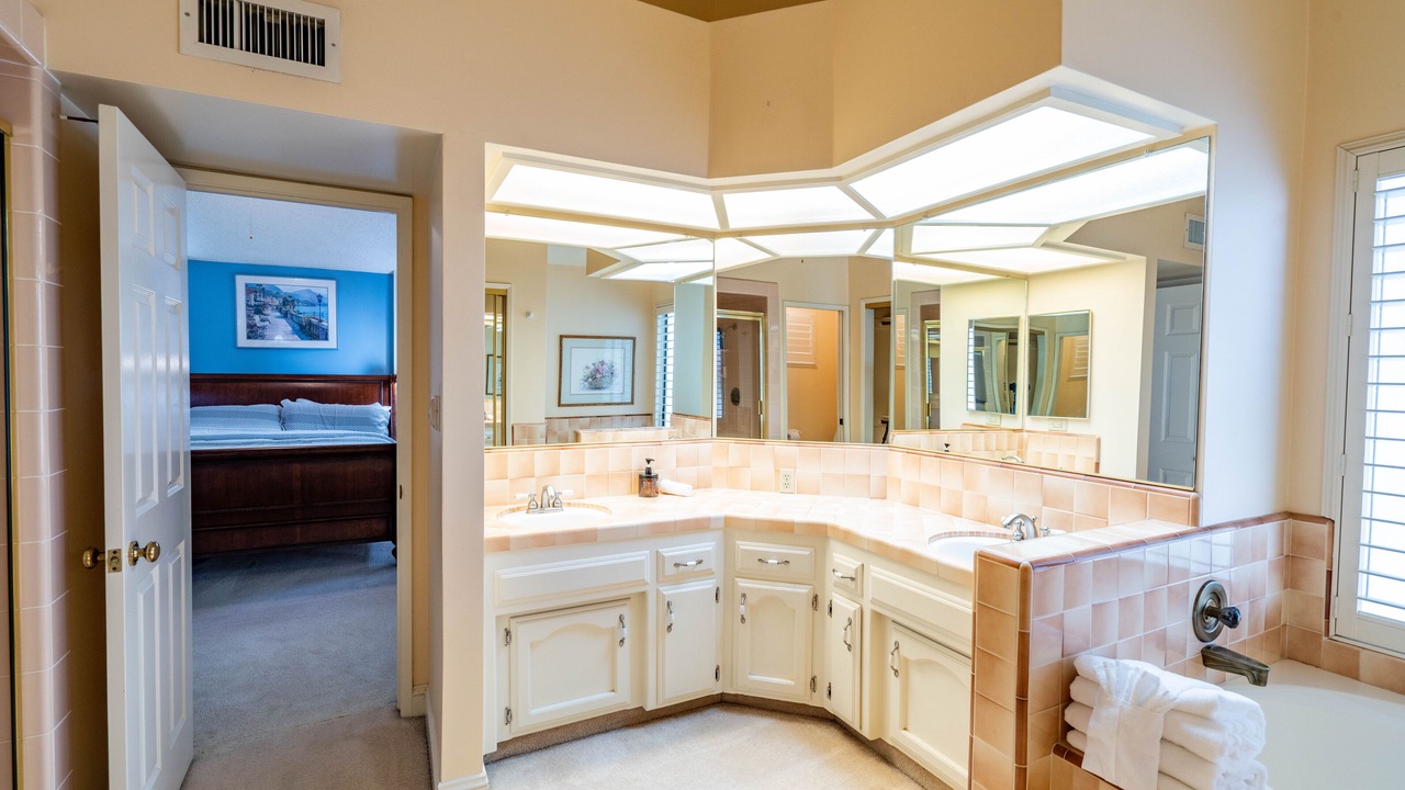 Photo of Bathroom in Greenacres