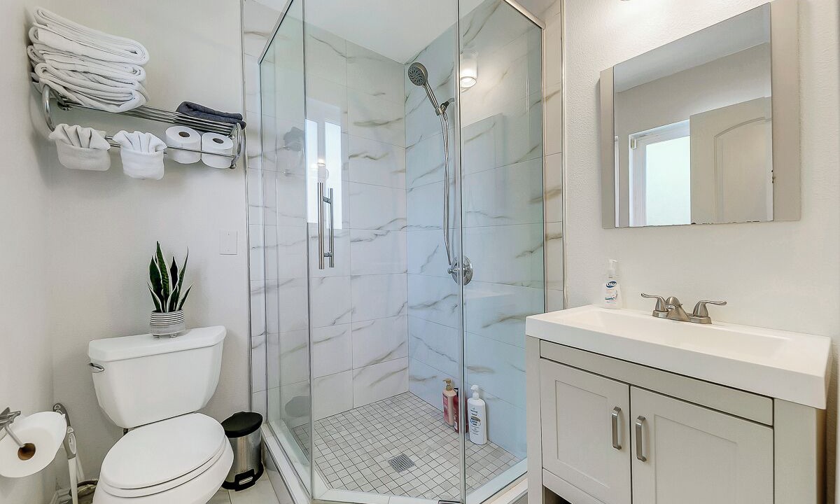 Photo of Bathroom in Midway City