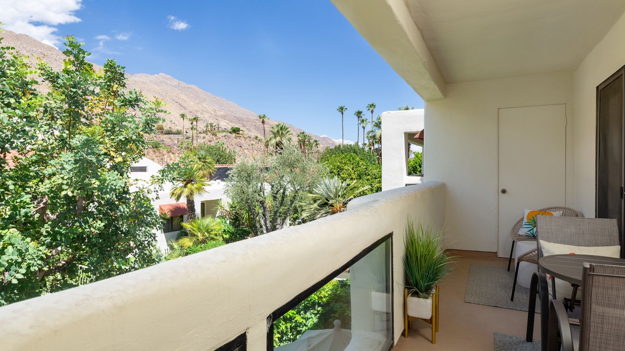 Photo of Patio Balcony in Canyon Corridor