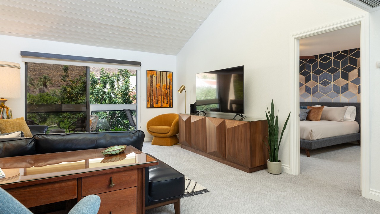 Photo of Bedroom in Canyon Corridor