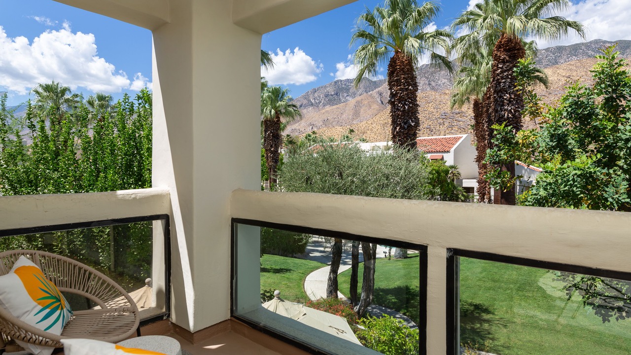 Photo of Patio Balcony in Canyon Corridor