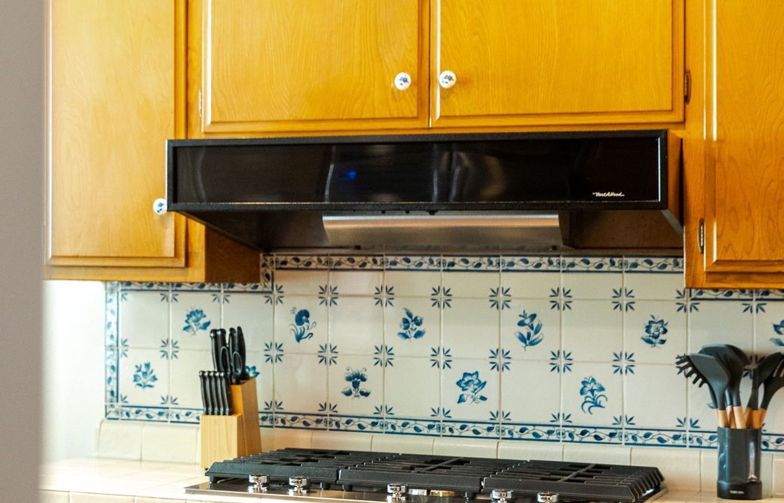 Photo of Kitchen in Lake Hollywood Estates