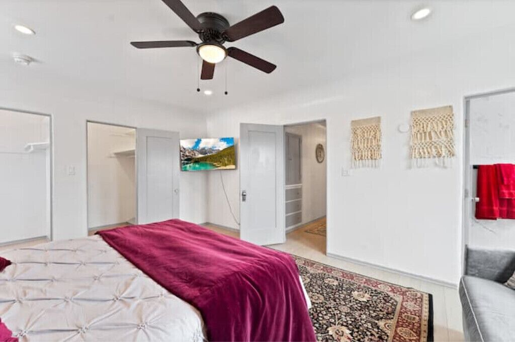 Photo of Bedroom in Carthay Circle