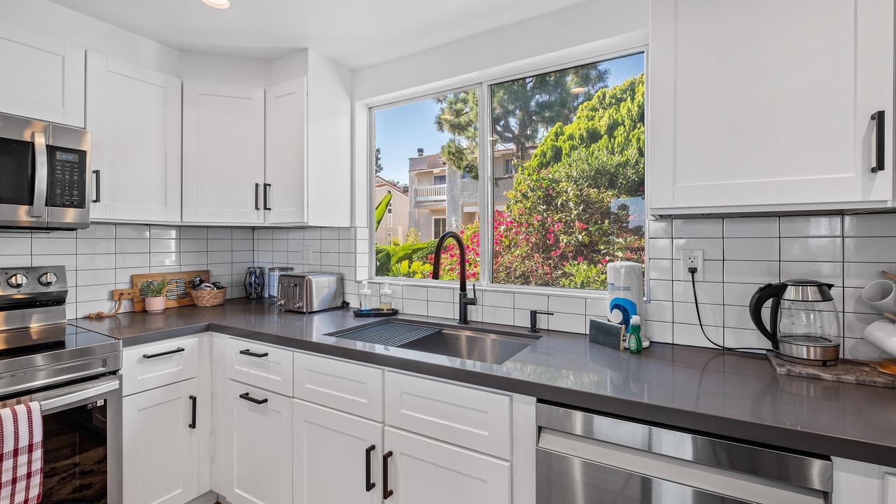 Photo of Kitchen in Central Malibu