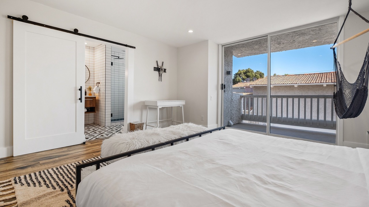 Photo of Bedroom in Central Malibu