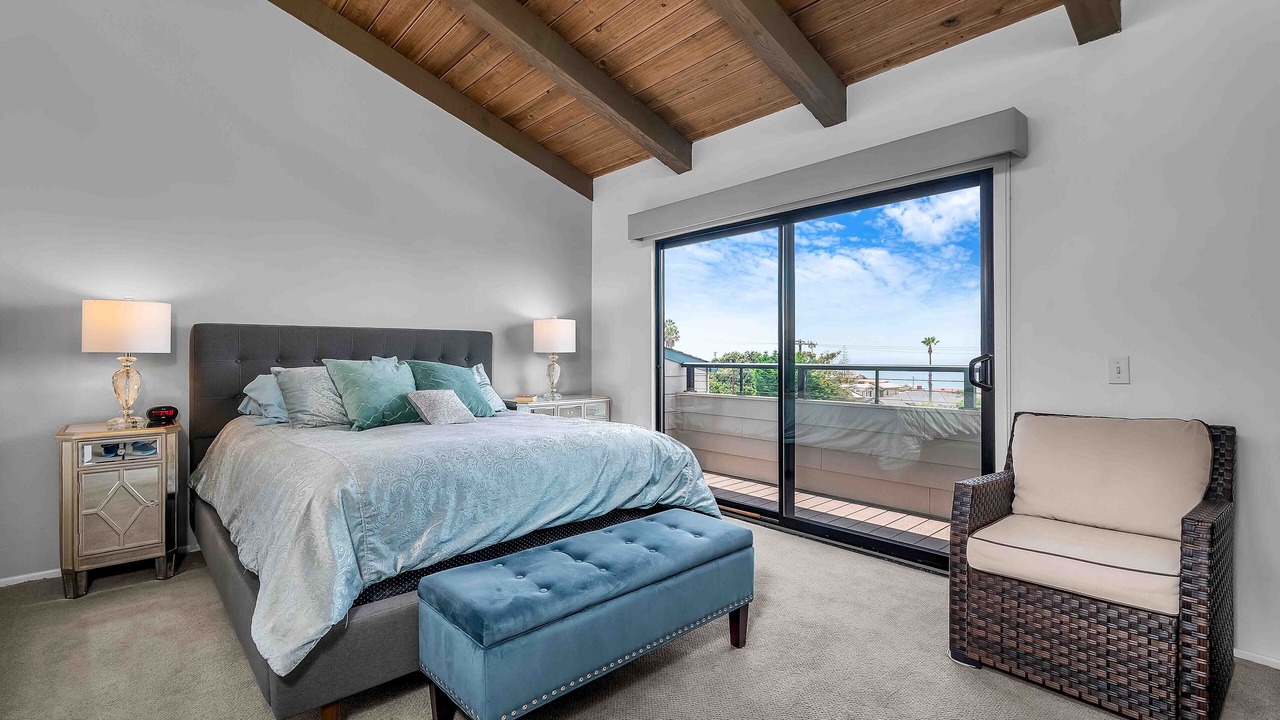 Photo of Bedroom in Redondo Beach
