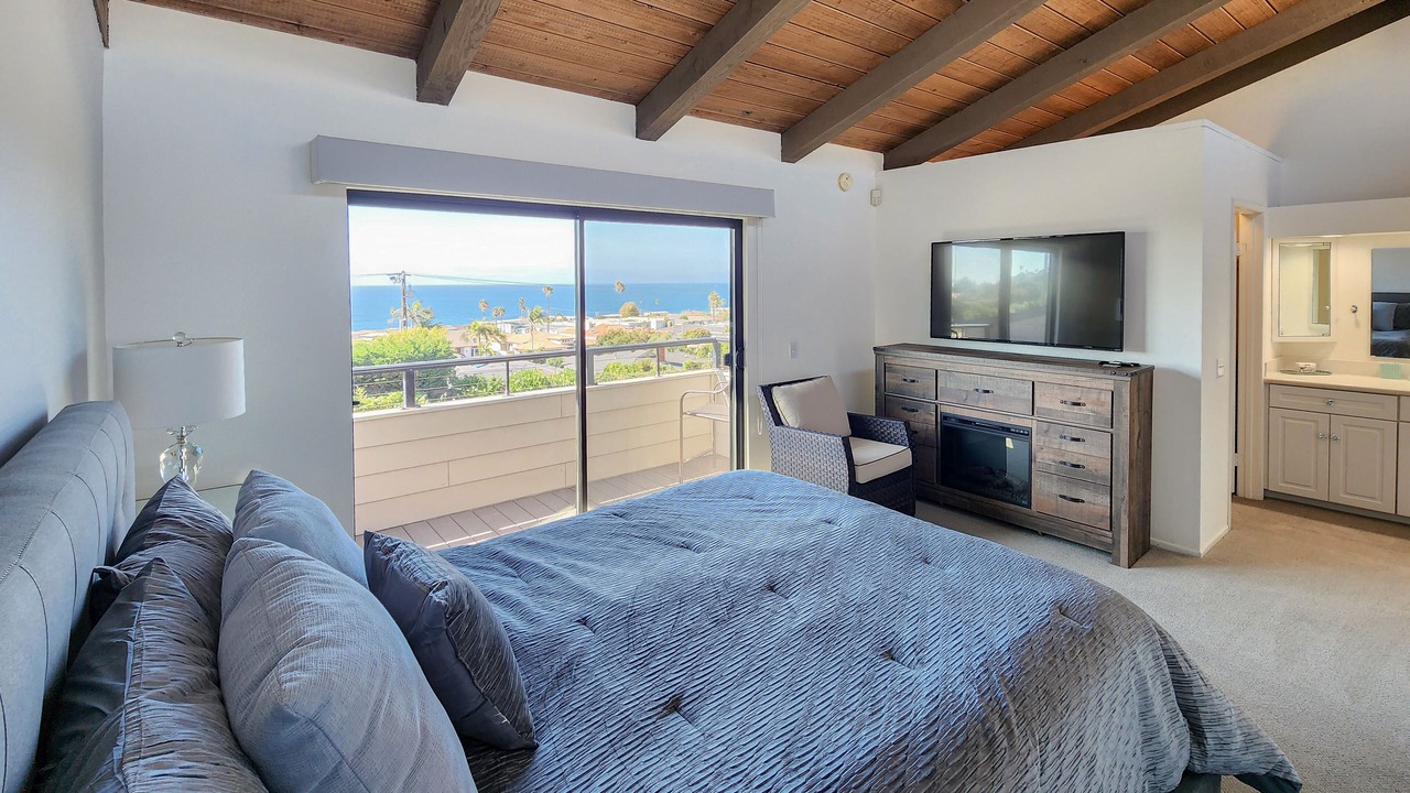 Photo of Bedroom in Redondo Beach