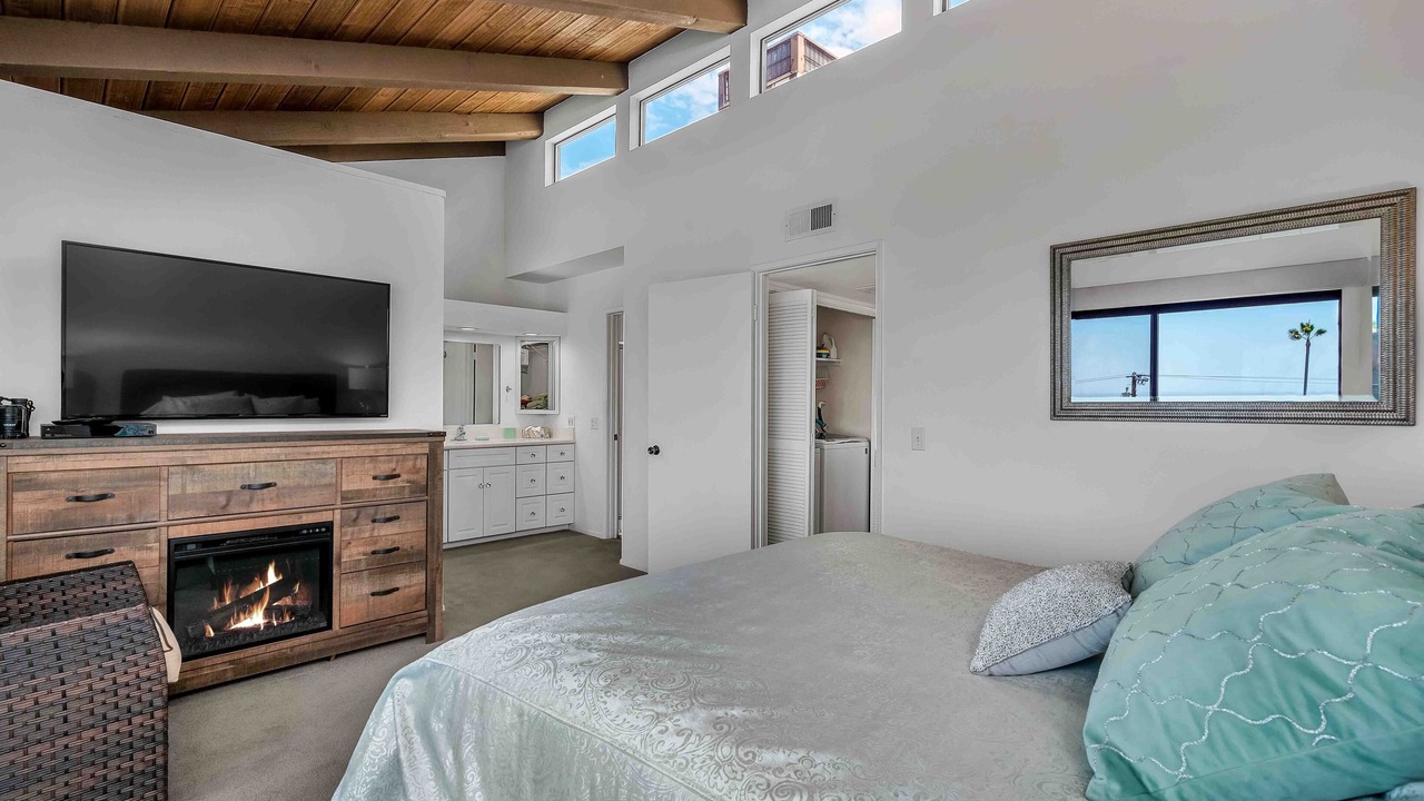 Photo of Bedroom in Redondo Beach