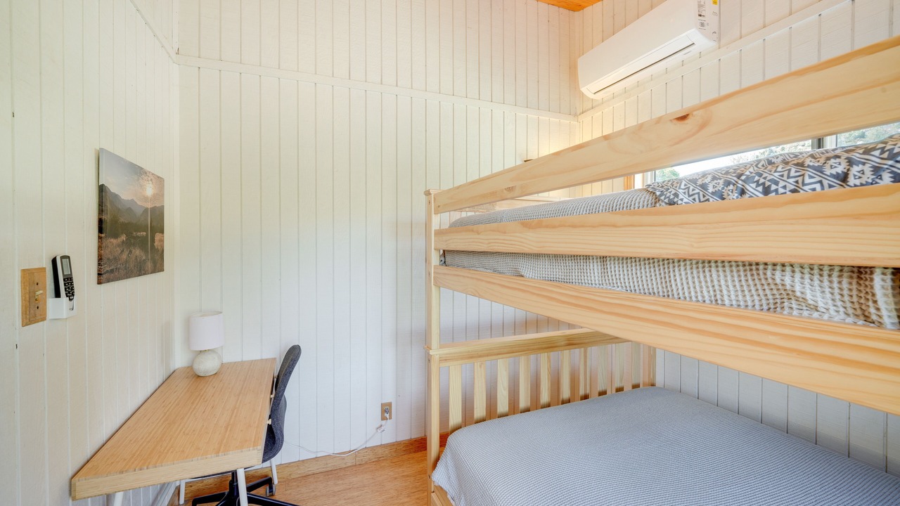 Photo of Bedroom in Kernville