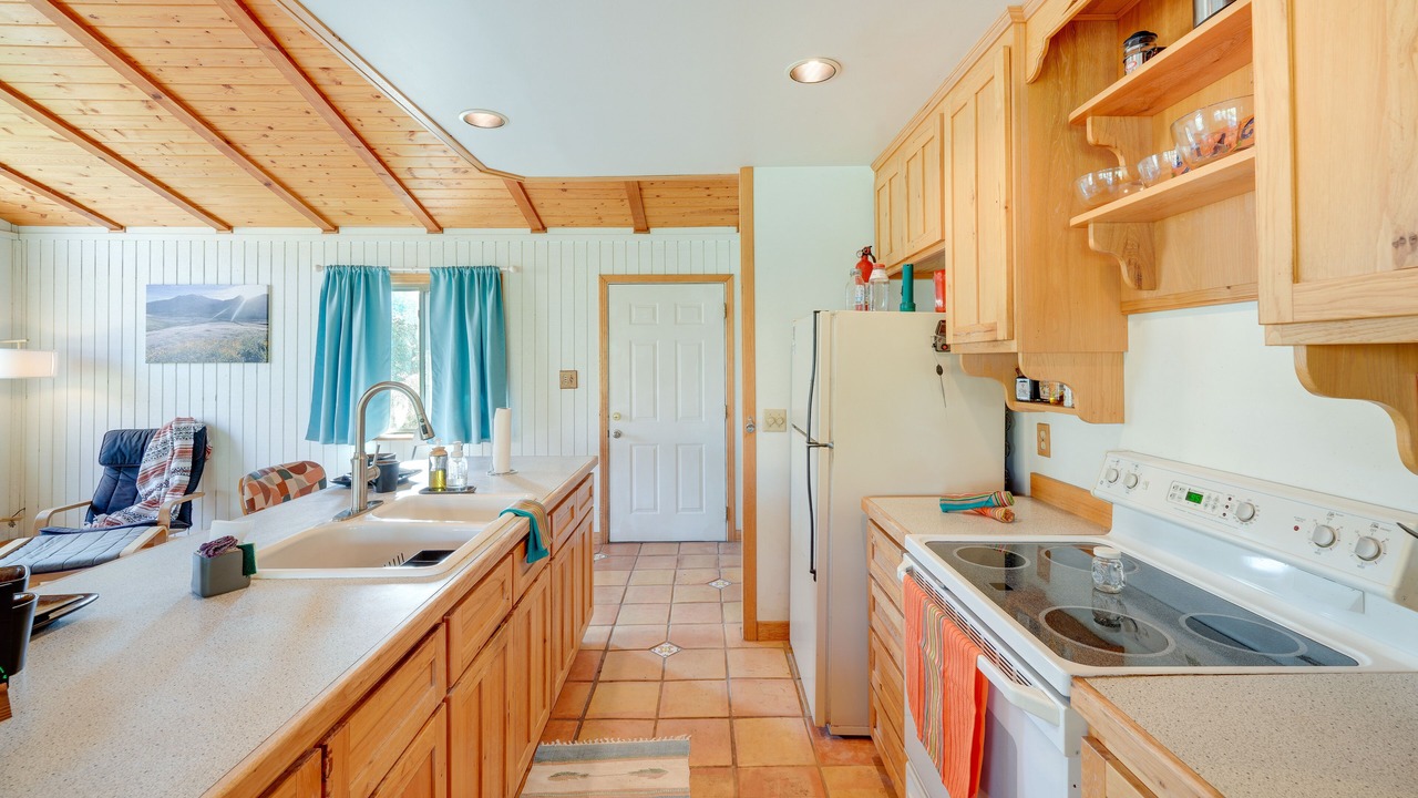 Photo of Kitchen in Kernville