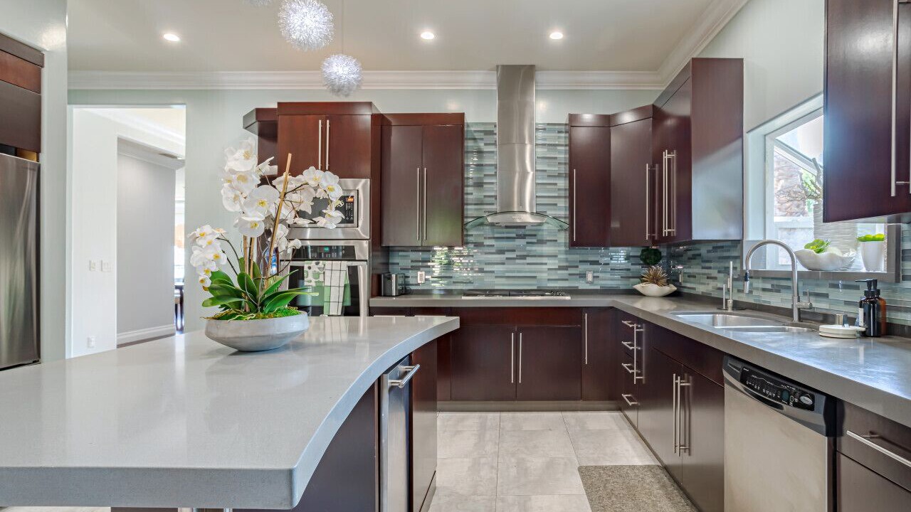 Photo of Kitchen in Valley Glen
