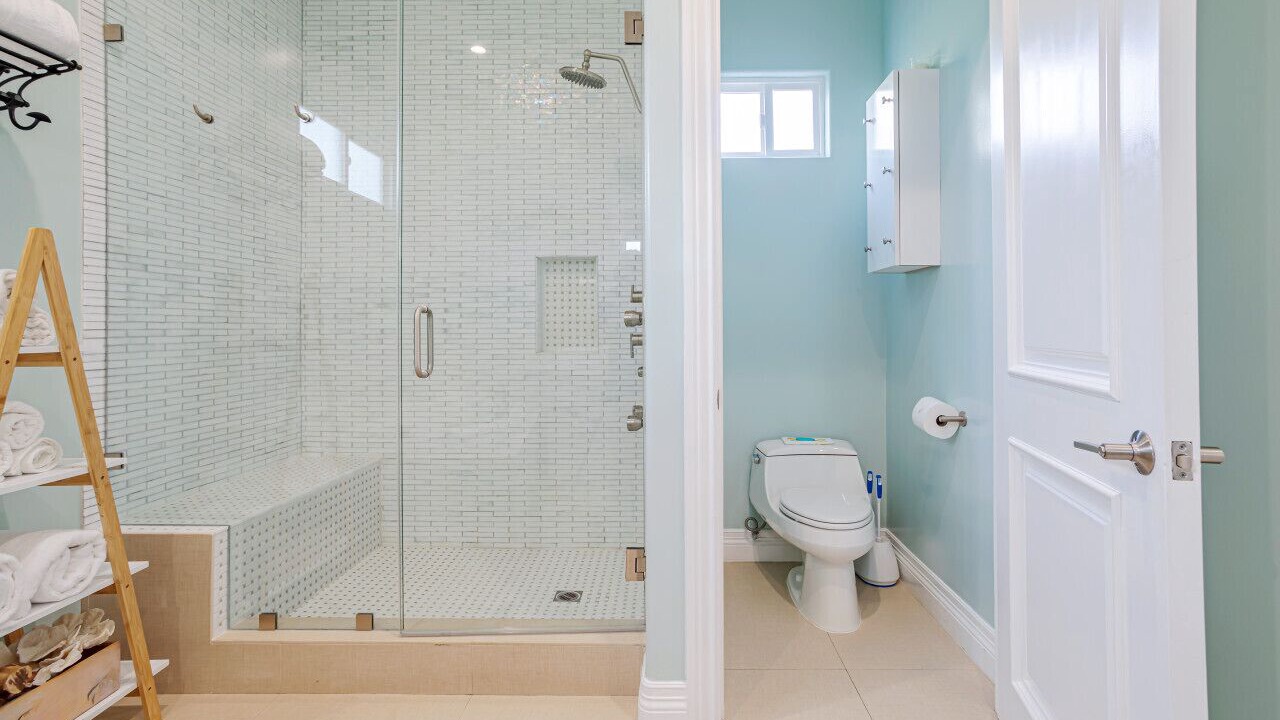 Photo of Bathroom in Valley Glen