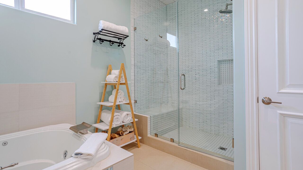 Photo of Bathroom in Valley Glen