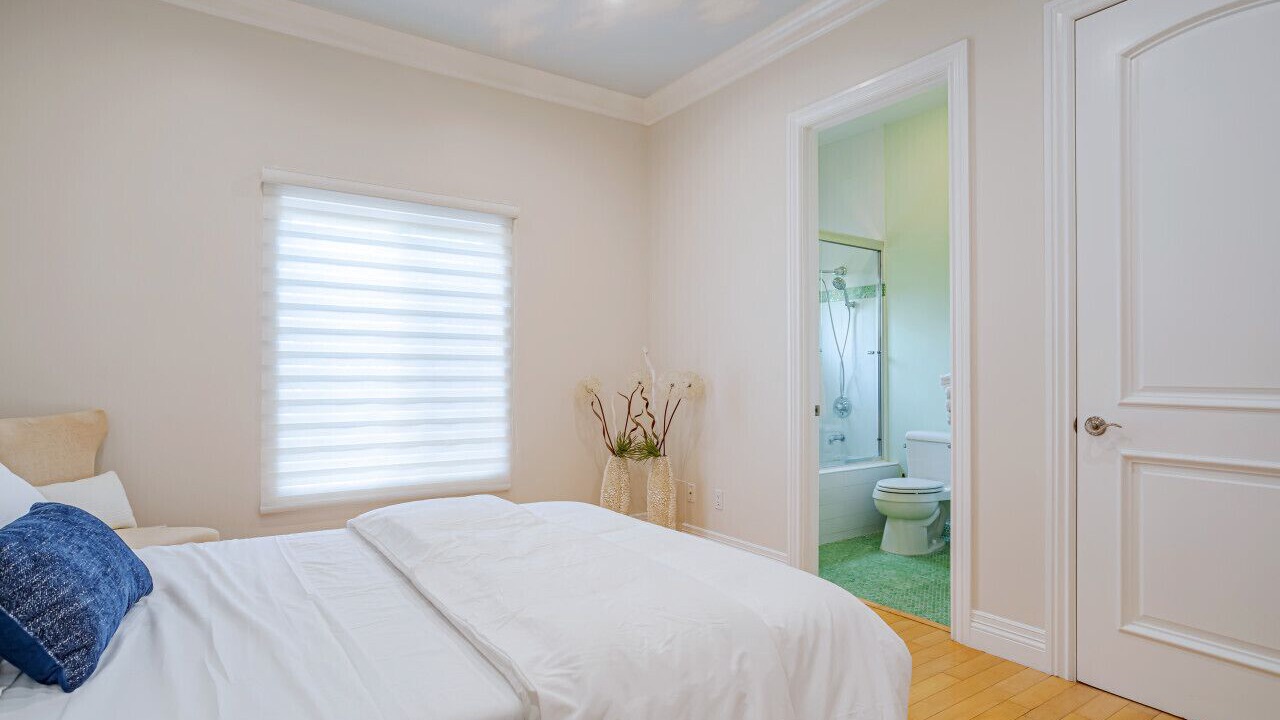 Photo of Bedroom in Valley Glen