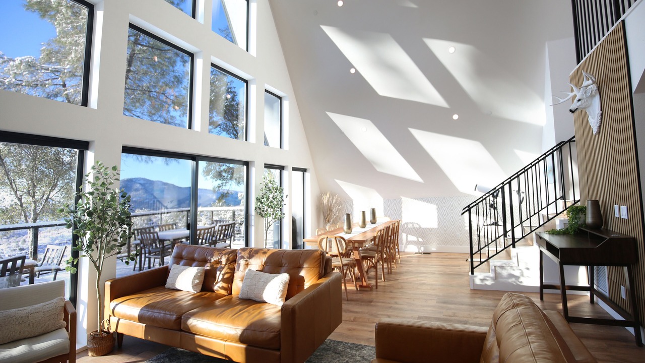 Photo of Livingroom in Oakhurst
