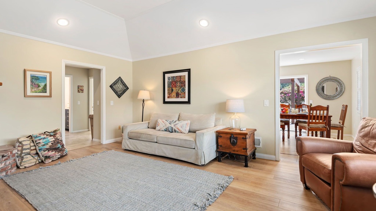 Photo of Livingroom in West Mesa